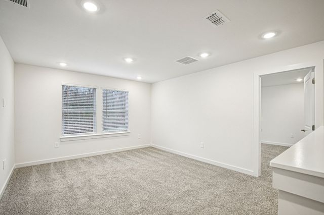 126 Vanguard Drive, La Vergne, TN 37086