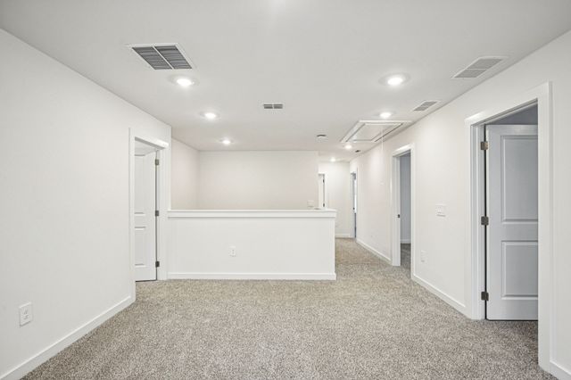 126 Vanguard Drive, La Vergne, TN 37086