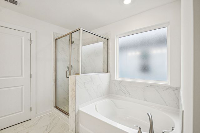 126 Vanguard Drive, La Vergne, TN 37086