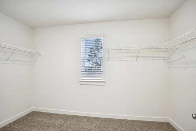 126 Vanguard Drive, La Vergne, TN 37086