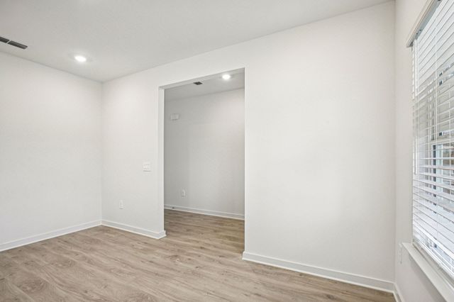 126 Vanguard Drive, La Vergne, TN 37086