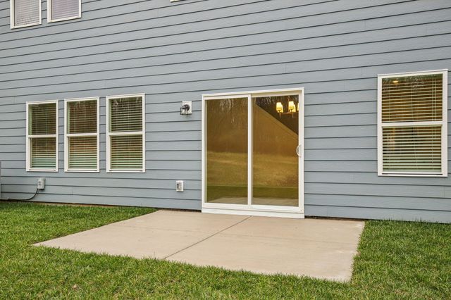 126 Vanguard Drive, La Vergne, TN 37086