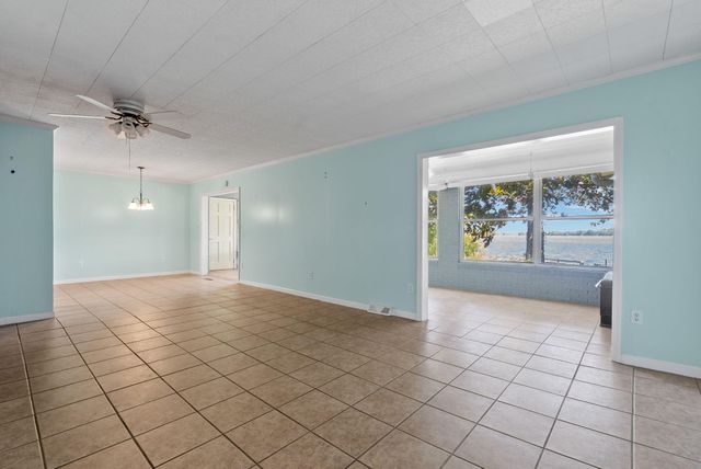 1813 Fishing Island Road, Moncks Corner, SC 29461