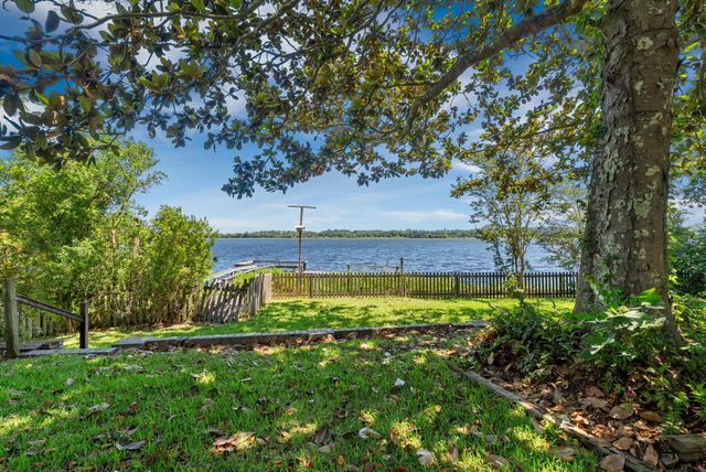 1813 Fishing Island Road, Moncks Corner, SC 29461