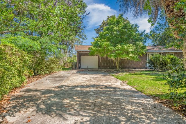 1813 Fishing Island Road, Moncks Corner, SC 29461