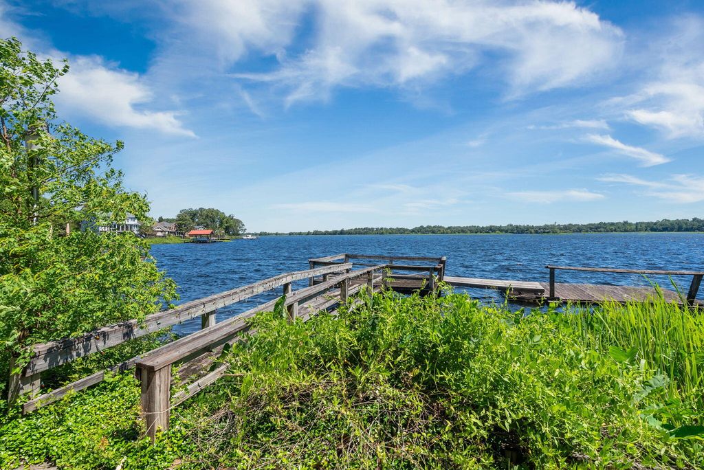 1813 Fishing Island Road, Moncks Corner, SC 29461