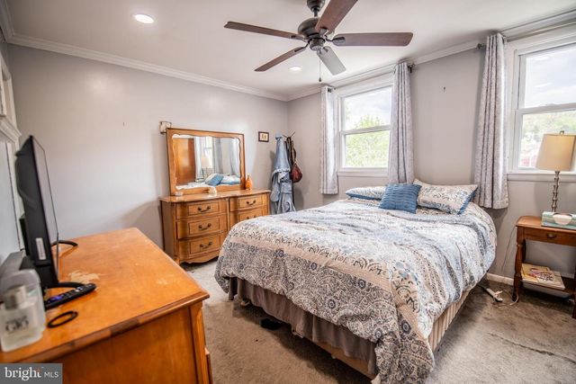 7242 VALLEY AVE, Philadelphia, PA 19128
