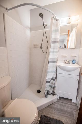 7242 VALLEY AVE, Philadelphia, PA 19128