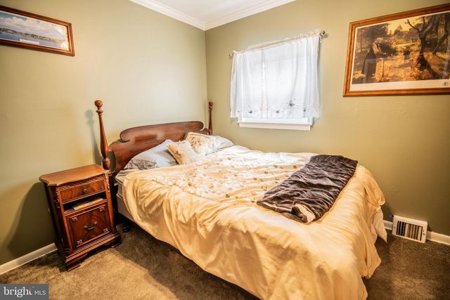 7242 VALLEY AVE, Philadelphia, PA 19128