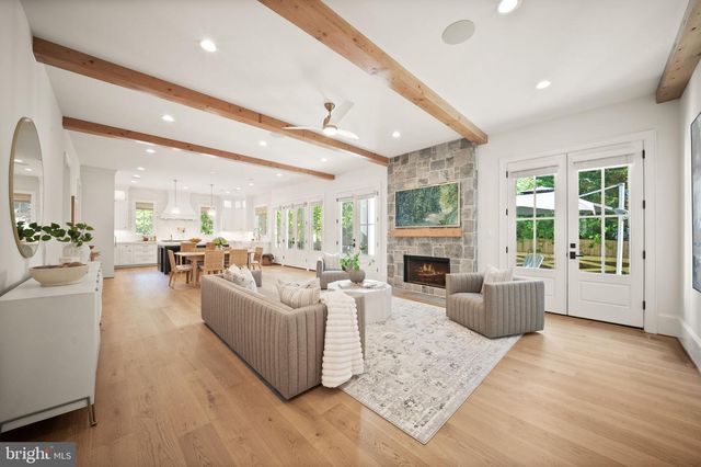 3115 N PEARY ST, Arlington, VA 22207
