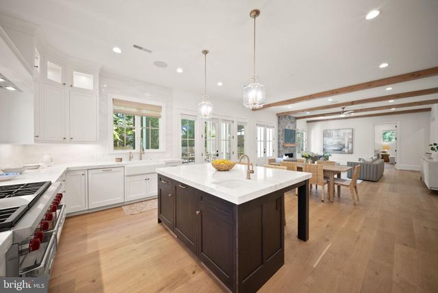 3115 N PEARY ST, Arlington, VA 22207