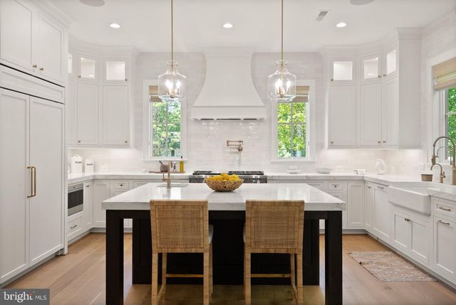 3115 N PEARY ST, Arlington, VA 22207