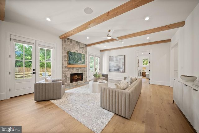3115 N PEARY ST, Arlington, VA 22207