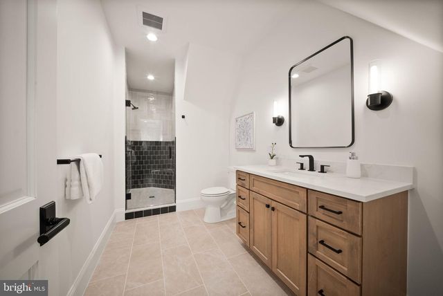 3115 N PEARY ST, Arlington, VA 22207