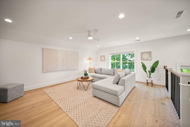 3115 N PEARY ST, Arlington, VA 22207