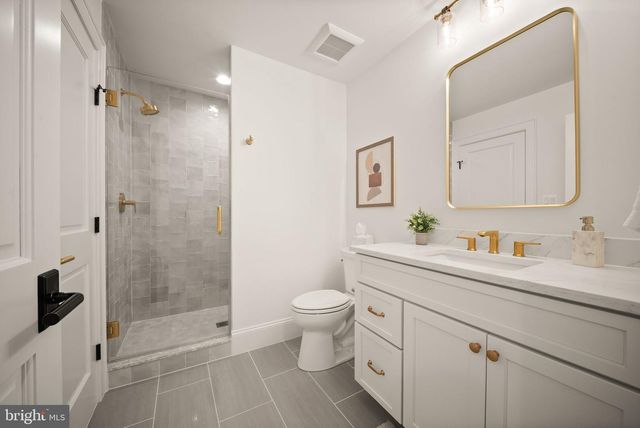 3115 N PEARY ST, Arlington, VA 22207