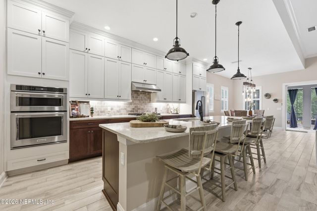 498 FRESHWATER Drive, St. Johns, FL 32259