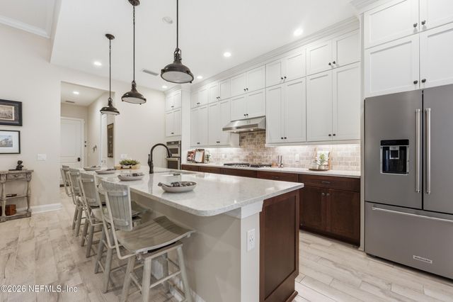 498 FRESHWATER Drive, St. Johns, FL 32259