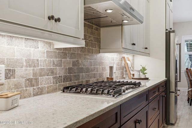 498 FRESHWATER Drive, St. Johns, FL 32259