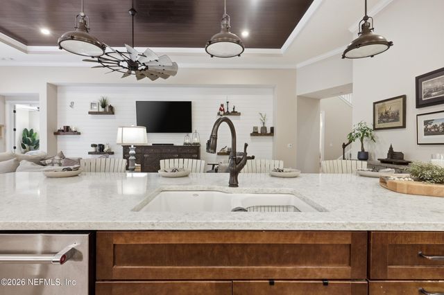 498 FRESHWATER Drive, St. Johns, FL 32259