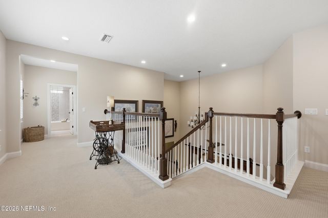 498 FRESHWATER Drive, St. Johns, FL 32259