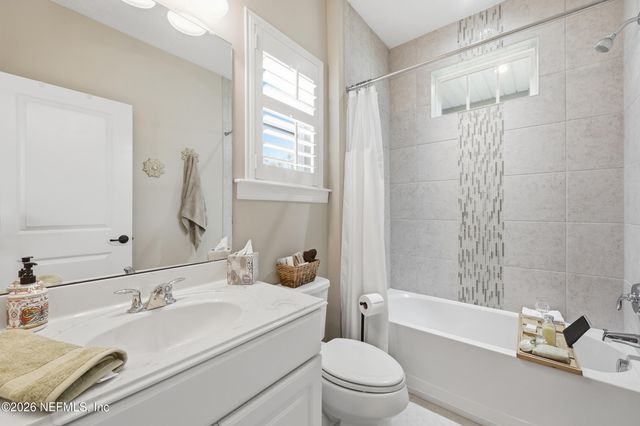 498 FRESHWATER Drive, St. Johns, FL 32259