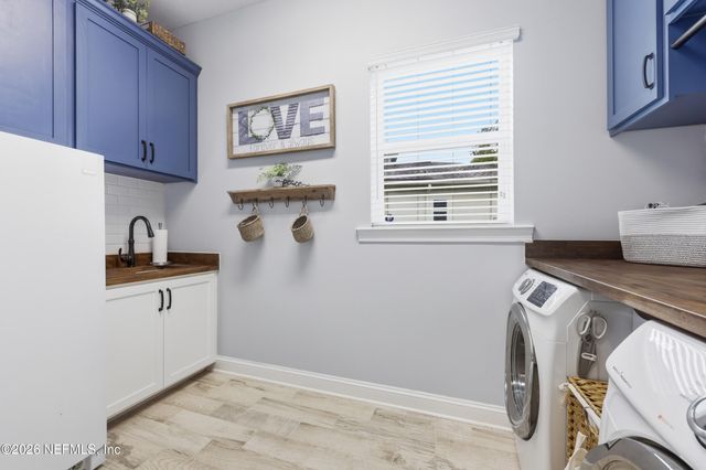 498 FRESHWATER Drive, St. Johns, FL 32259