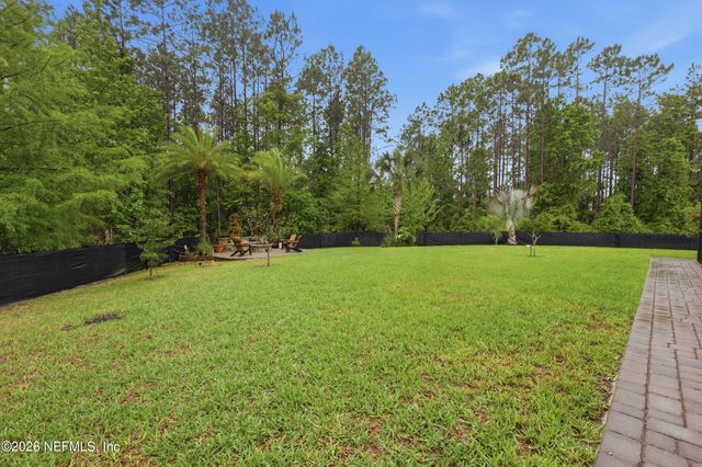 498 FRESHWATER Drive, St. Johns, FL 32259