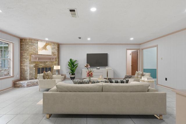 2111 Riverlawn Drive, Houston, TX 77339