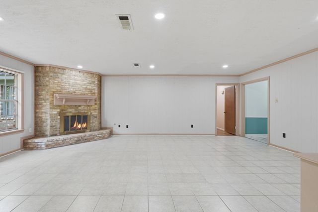 2111 Riverlawn Drive, Houston, TX 77339