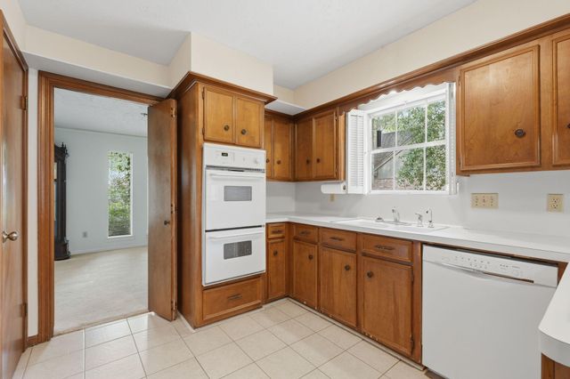 2111 Riverlawn Drive, Houston, TX 77339