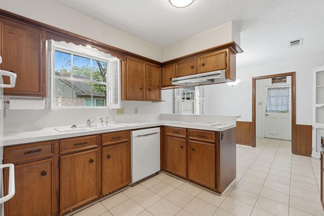2111 Riverlawn Drive, Houston, TX 77339