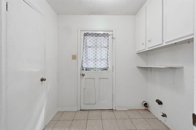 2111 Riverlawn Drive, Houston, TX 77339