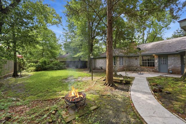 2111 Riverlawn Drive, Houston, TX 77339