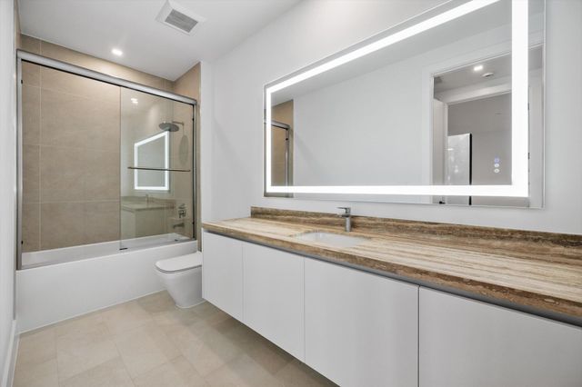 3034 OAK Avenue 503, Miami, FL 33133