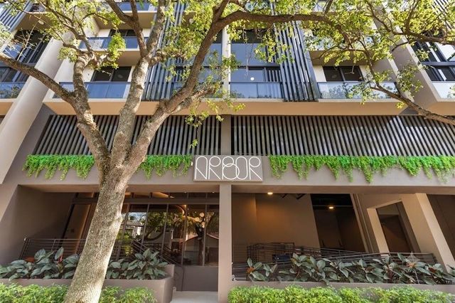 3034 OAK Avenue 503, Miami, FL 33133