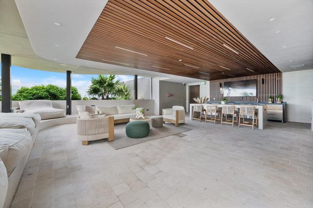 3034 OAK Avenue 503, Miami, FL 33133