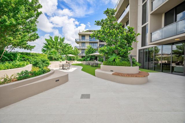 3034 OAK Avenue 503, Miami, FL 33133