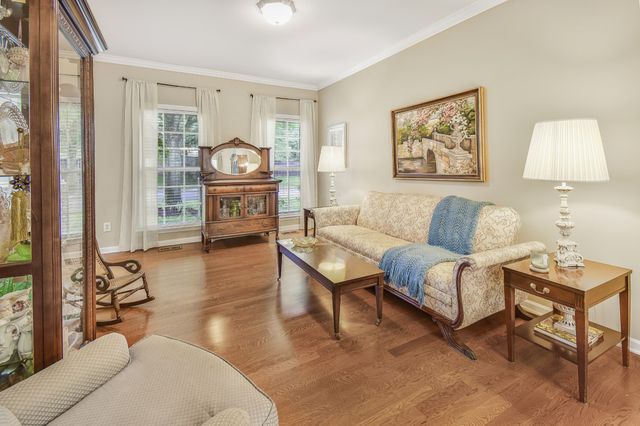 304 Forest Bend Dr, Mount Juliet, TN 37122