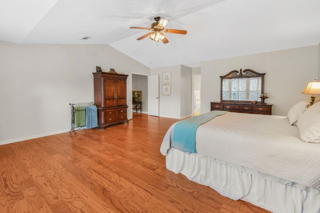 304 Forest Bend Dr, Mount Juliet, TN 37122