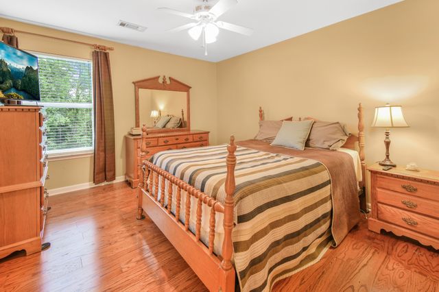 304 Forest Bend Dr, Mount Juliet, TN 37122