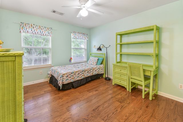 304 Forest Bend Dr, Mount Juliet, TN 37122