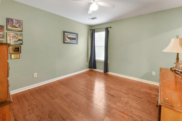 304 Forest Bend Dr, Mount Juliet, TN 37122