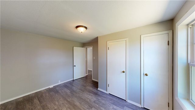 306 S Parrott Drive, Huntsville, AR 72740