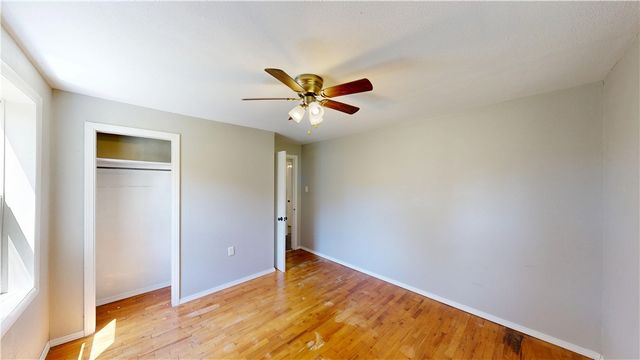 306 S Parrott Drive, Huntsville, AR 72740
