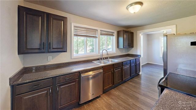 306 S Parrott Drive, Huntsville, AR 72740