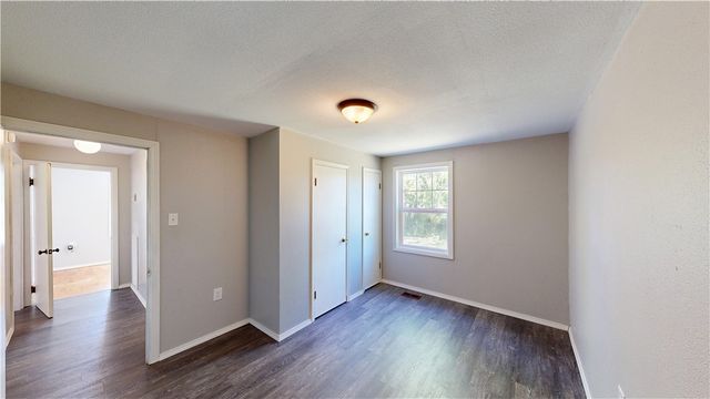 306 S Parrott Drive, Huntsville, AR 72740