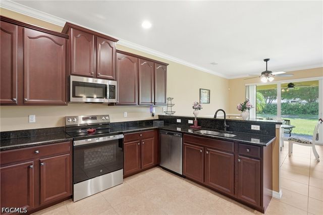 2506 Blackburn CIR, Cape Coral, FL 33991