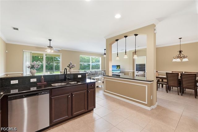 2506 Blackburn CIR, Cape Coral, FL 33991