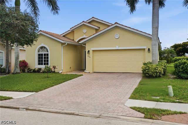 2506 Blackburn CIR, Cape Coral, FL 33991